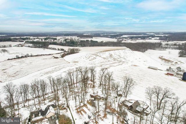 16 LEPPO RD, Westminster, MD 21158