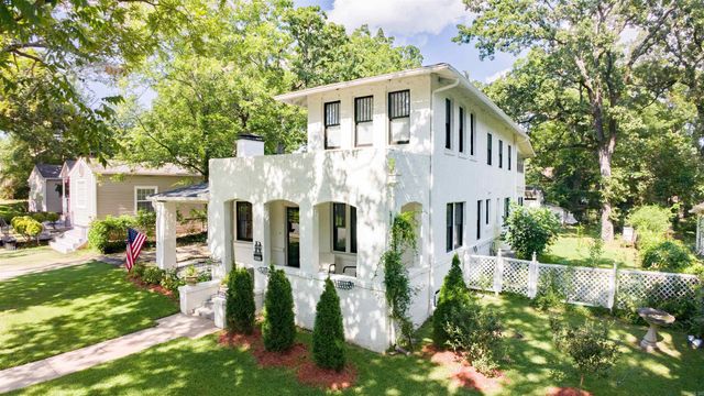 3212 N Magnolia street, North Little Rock, AR 72116