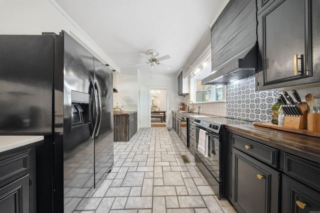 3212 N Magnolia street, North Little Rock, AR 72116