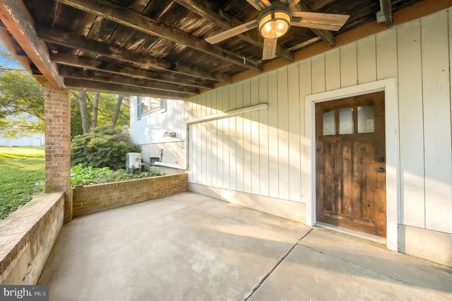 3295 WOODBERRY RD, York, PA 17408