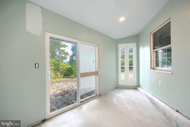 3295 WOODBERRY RD, York, PA 17408