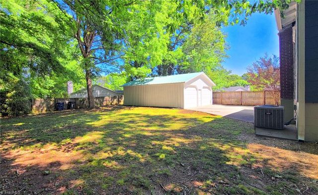 628 Mission Road, Winston-salem, NC 27103