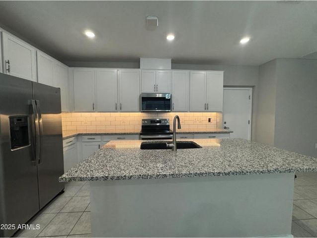 775 E Furness Drive Unit 101, Gilbert, AZ 85297