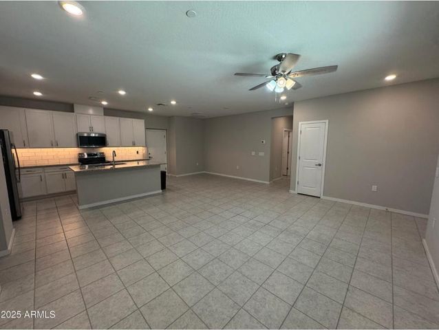 775 E Furness Drive Unit 101, Gilbert, AZ 85297