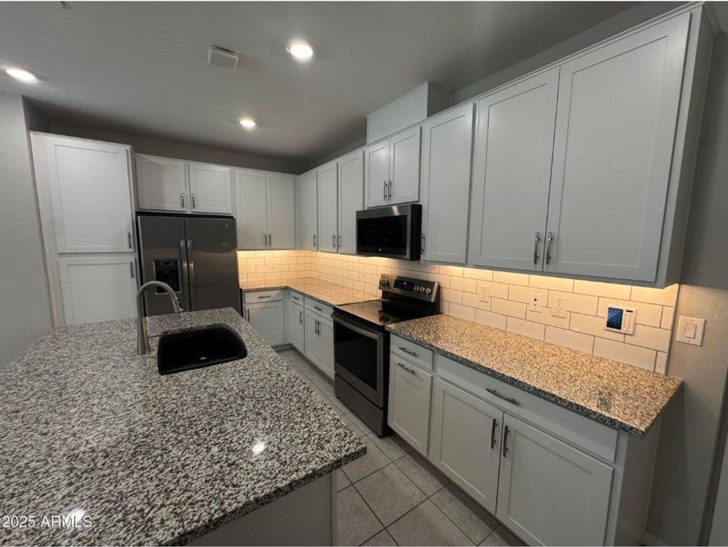 775 E Furness Drive Unit 101, Gilbert, AZ 85297