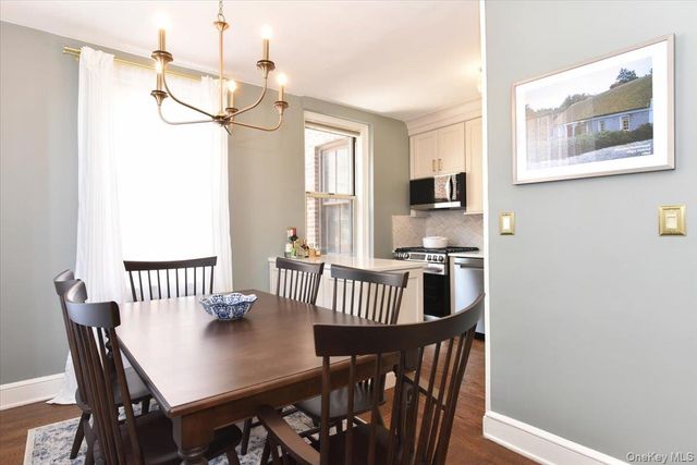 8 BARSTOW #6-D, Great Neck, NY 11021