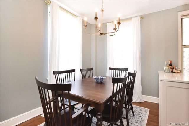 8 BARSTOW #6-D, Great Neck, NY 11021