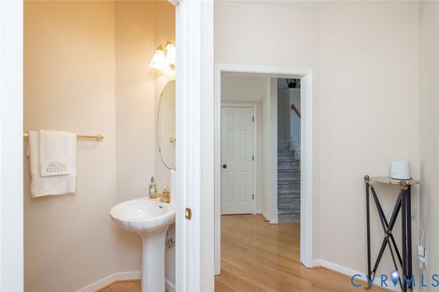 909 Newsome Ct, Goochland, VA 23063