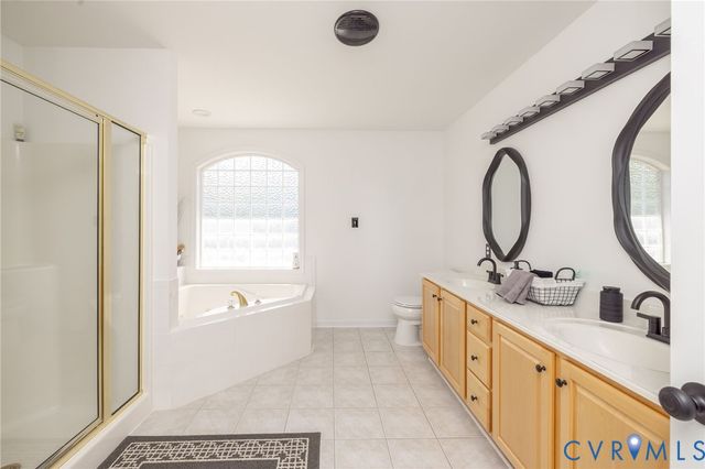 909 Newsome Ct, Goochland, VA 23063