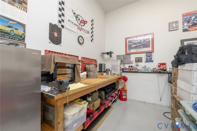 909 Newsome Ct, Goochland, VA 23063