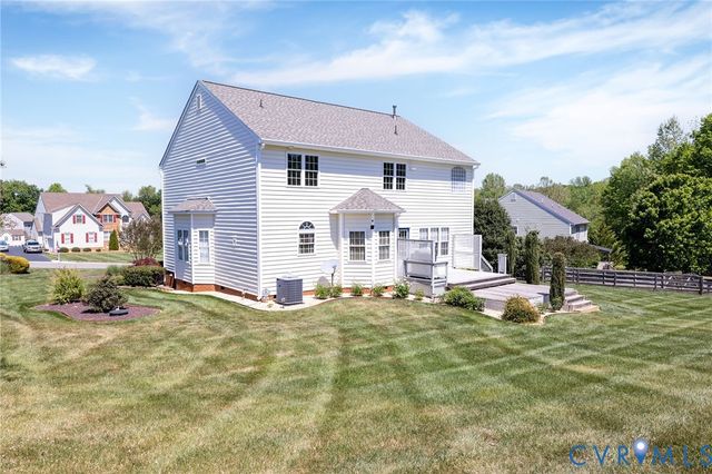 909 Newsome Ct, Goochland, VA 23063