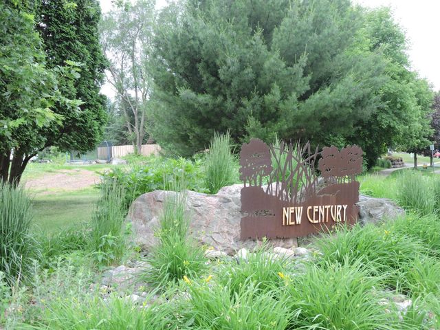 2651 New Century Boulevard S, Maplewood, MN 55119