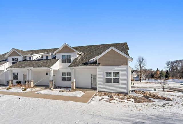 2651 New Century Boulevard S, Maplewood, MN 55119