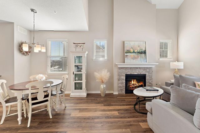 2651 New Century Boulevard S, Maplewood, MN 55119