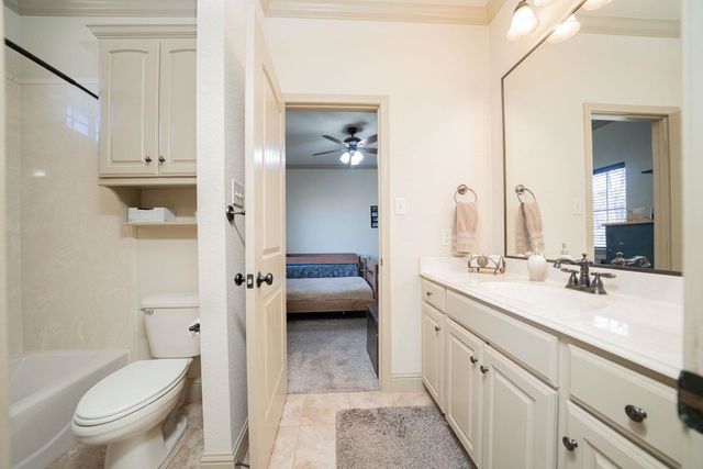 1000 Riverwood, Longview, TX 75604