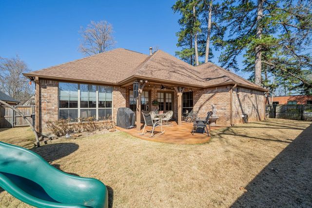 1000 Riverwood, Longview, TX 75604