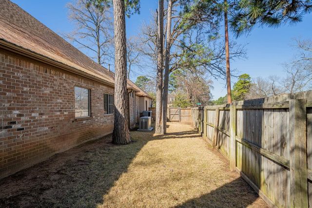 1000 Riverwood, Longview, TX 75604