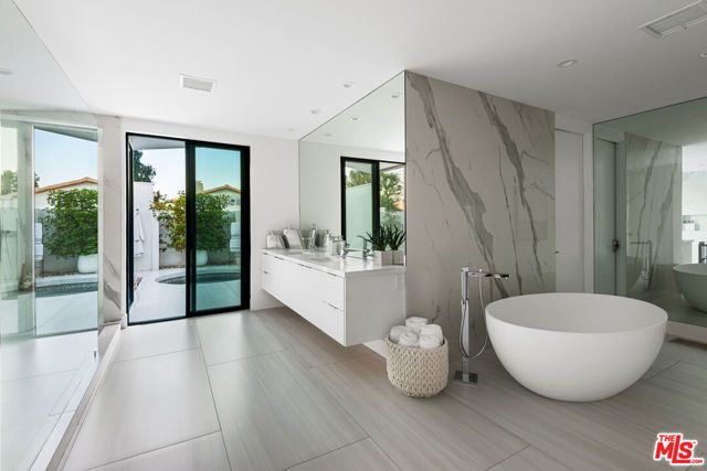 49723 Avenida Montero, La Quinta, CA 92253