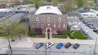 105 N Court Street, Crown Point, IN 46307