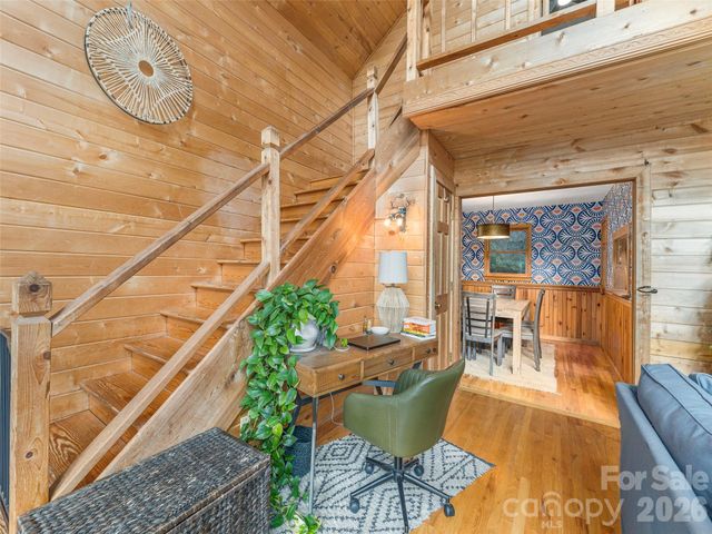 215 Hall Top Road, Waynesville, NC 28786