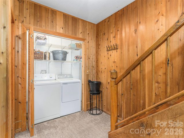 215 Hall Top Road, Waynesville, NC 28786