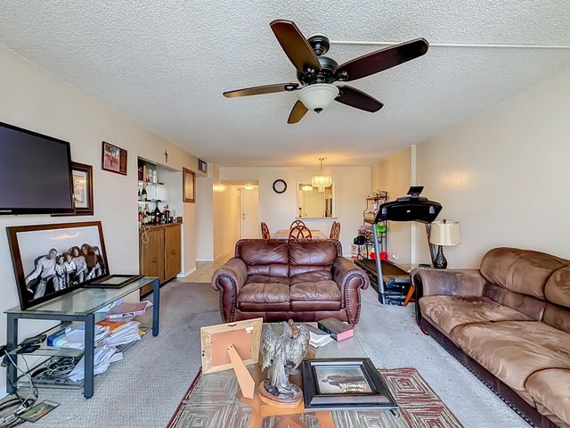 410 NW 68th Avenue 301, Plantation, FL 33317