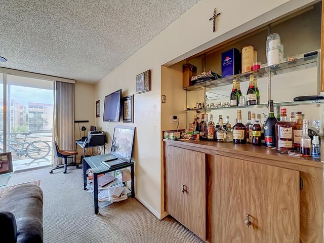 410 NW 68th Avenue 301, Plantation, FL 33317