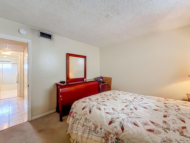 410 NW 68th Avenue 301, Plantation, FL 33317