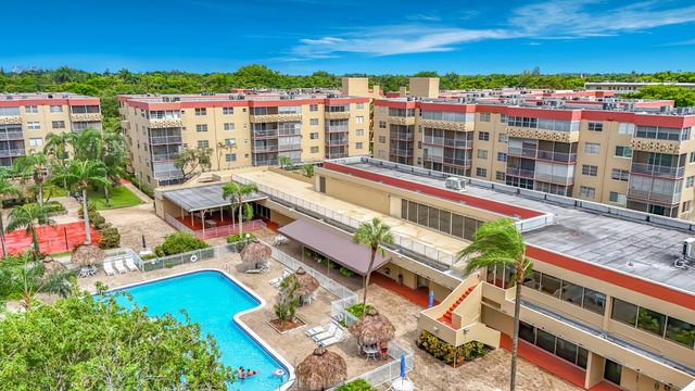 410 NW 68th Avenue 301, Plantation, FL 33317