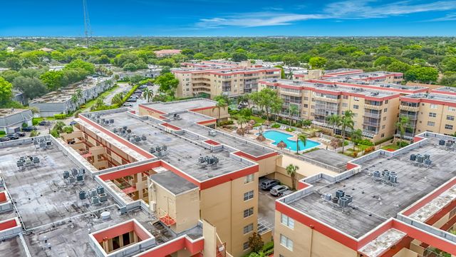 410 NW 68th Avenue 301, Plantation, FL 33317