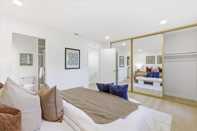 1983 San Luis Avenue 16, Mountain View, CA 94043
