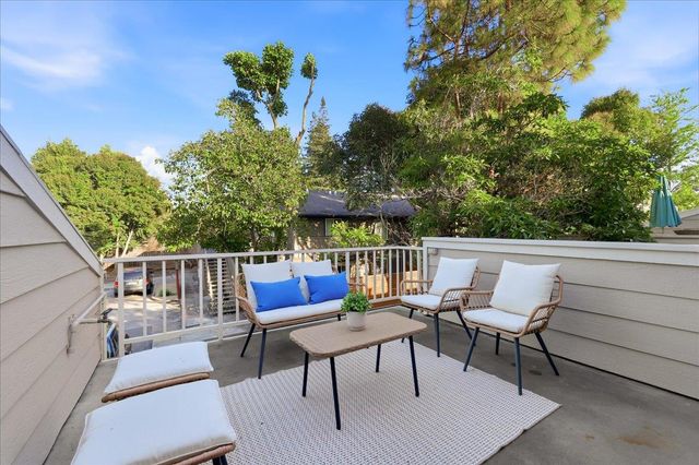 1983 San Luis Avenue 16, Mountain View, CA 94043