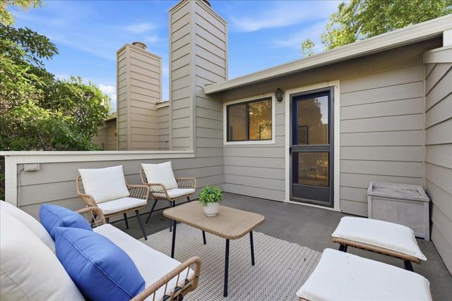 1983 San Luis Avenue 16, Mountain View, CA 94043
