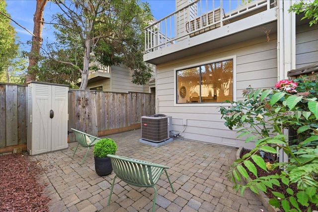 1983 San Luis Avenue 16, Mountain View, CA 94043