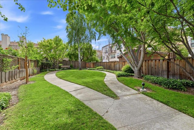 1983 San Luis Avenue 16, Mountain View, CA 94043