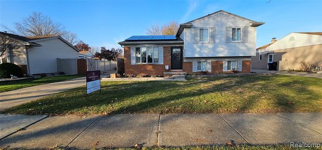 22308 Larch Street, Woodhaven, MI 48183