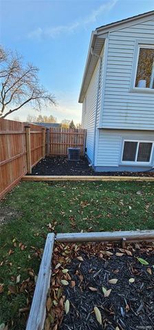 22308 Larch Street, Woodhaven, MI 48183