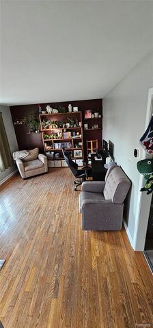 22308 Larch Street, Woodhaven, MI 48183