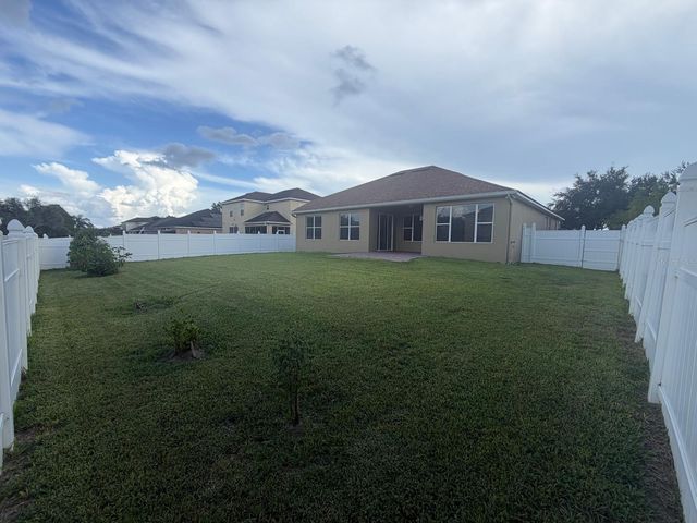 4576 BARBADOS LOOP, Clermont, FL 34711