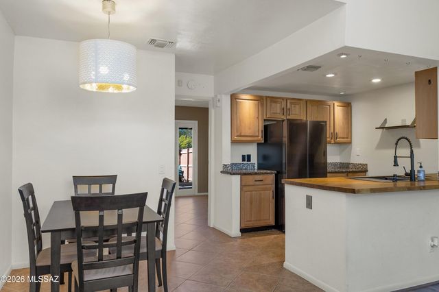 2740 W Avenida Azahar, Tucson, AZ 85745