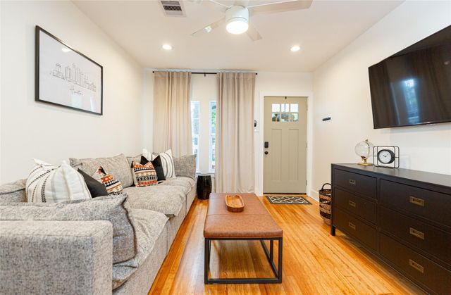 3608 Mcilhenny Street, Houston, TX 77004