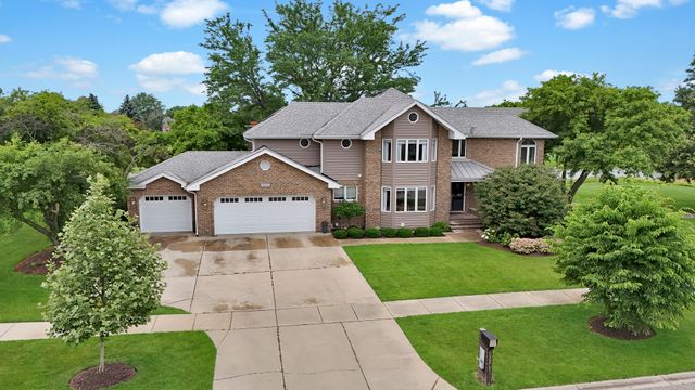 3901 White Eagle Drive, Naperville, IL 60564