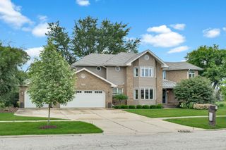 3901 White Eagle Drive, Naperville, IL 60564