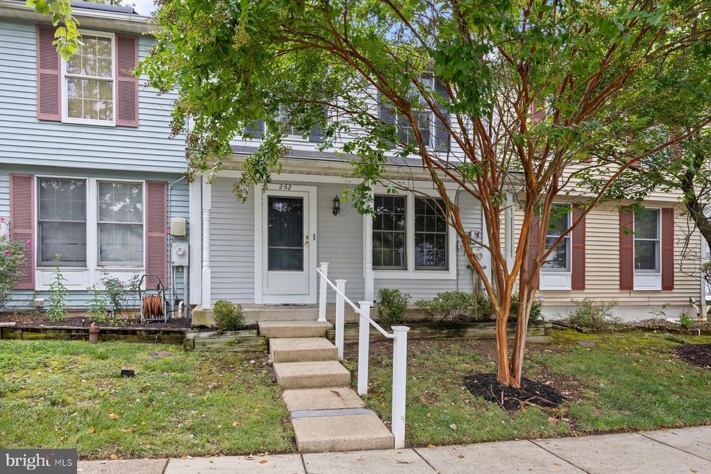 262 WOODOAK CT, Glen Burnie, MD 21061