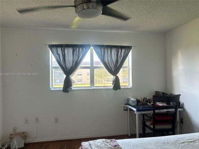 8881 Sunrise Lakes Boulevard 204, Sunrise, FL 33322
