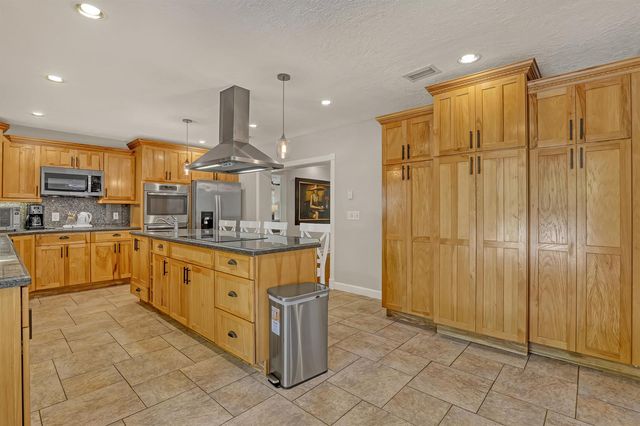 10780 Anderson Lane, Wellington, FL 33449