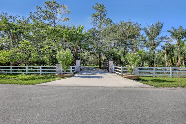 10780 Anderson Lane, Wellington, FL 33449