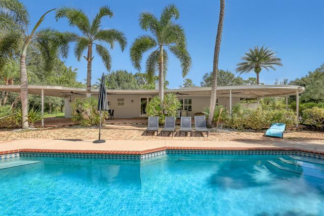 10780 Anderson Lane, Wellington, FL 33449