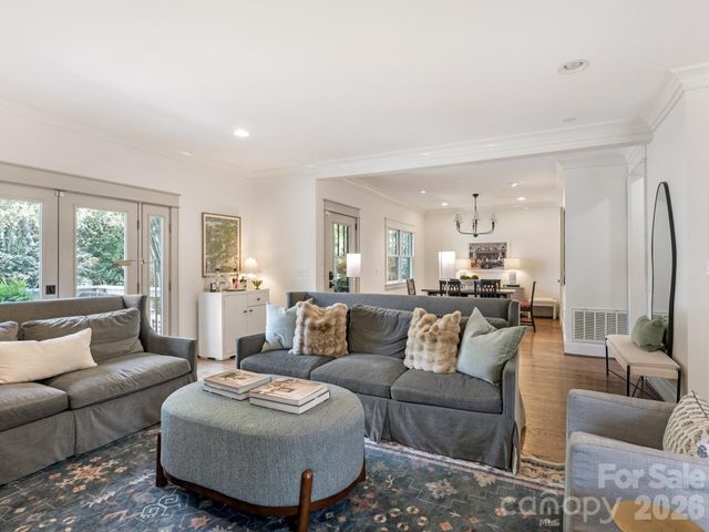 207 Towill Place, Charlotte, NC 28211
