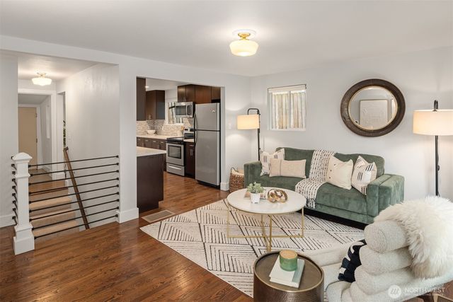 2011 NE 97th Street, Seattle, WA 98115